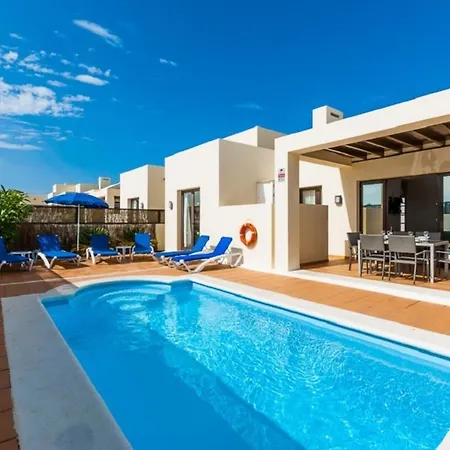 3-bed On Private Complex With Tennis Court Villa *