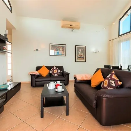 וילה 3-bed On Private Complex With Tennis Court פלאיה בלנקה