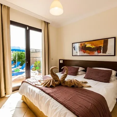 וילה 3-bed On Private Complex With Tennis Court פלאיה בלנקה