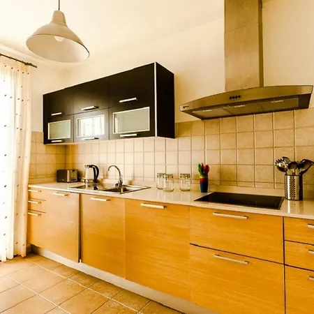 וילה 3-bed On Private Complex With Tennis Court פלאיה בלנקה