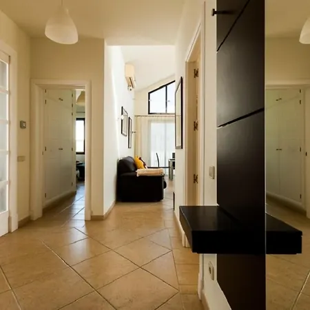 3-bed On Private Complex With Tennis Court * פלאיה בלנקה